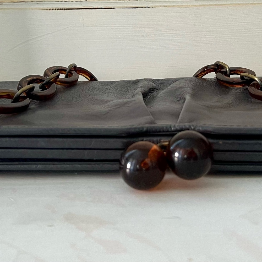 Hobo International Tortoise Chain Kiss Lock Shoulder Bag— Vintage Leather! - Picture 5 of 8